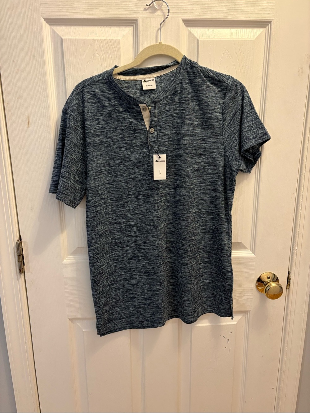 Tallwoods men’s blue/white short sleeve henley shirt Size Small NEW